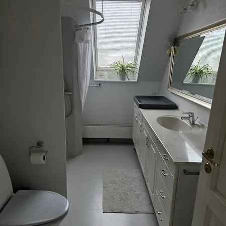 빌라 Norresundby Gem - Steps From